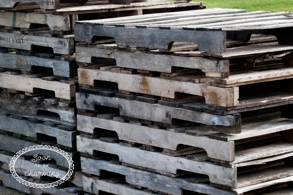 Creating a Mudroom Part 2: Pallet Wall