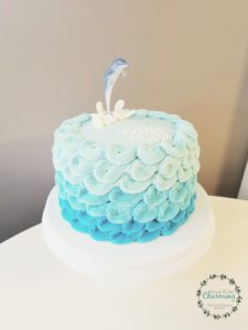 how to make a dolphin cake