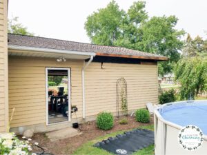 installing soffit